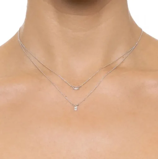 A Clear Dream Stud Necklace