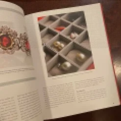 Bok - Royal Rubies
