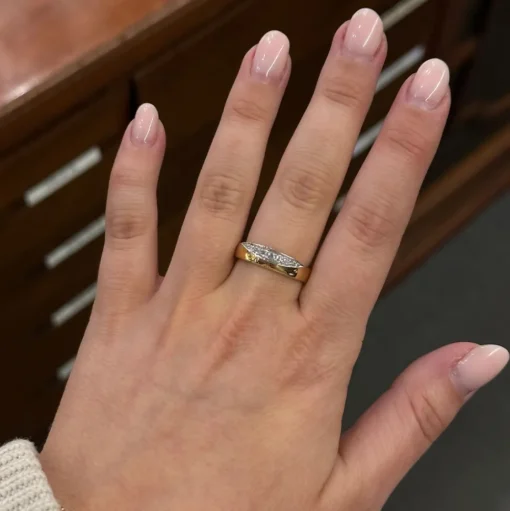 Briljantring Guld 9 Diamanter 0,16ct Engelbert