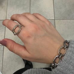Silhouette Pavé Ring